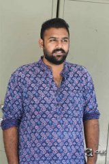 Tarun Bhaskar Interview About Pelli Choopulu Movie